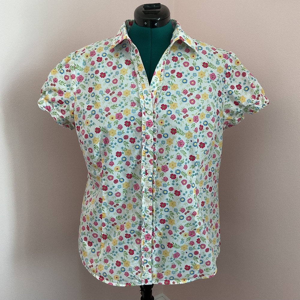 L.L. Bean Floral Cotton Shortsleeve Blouse